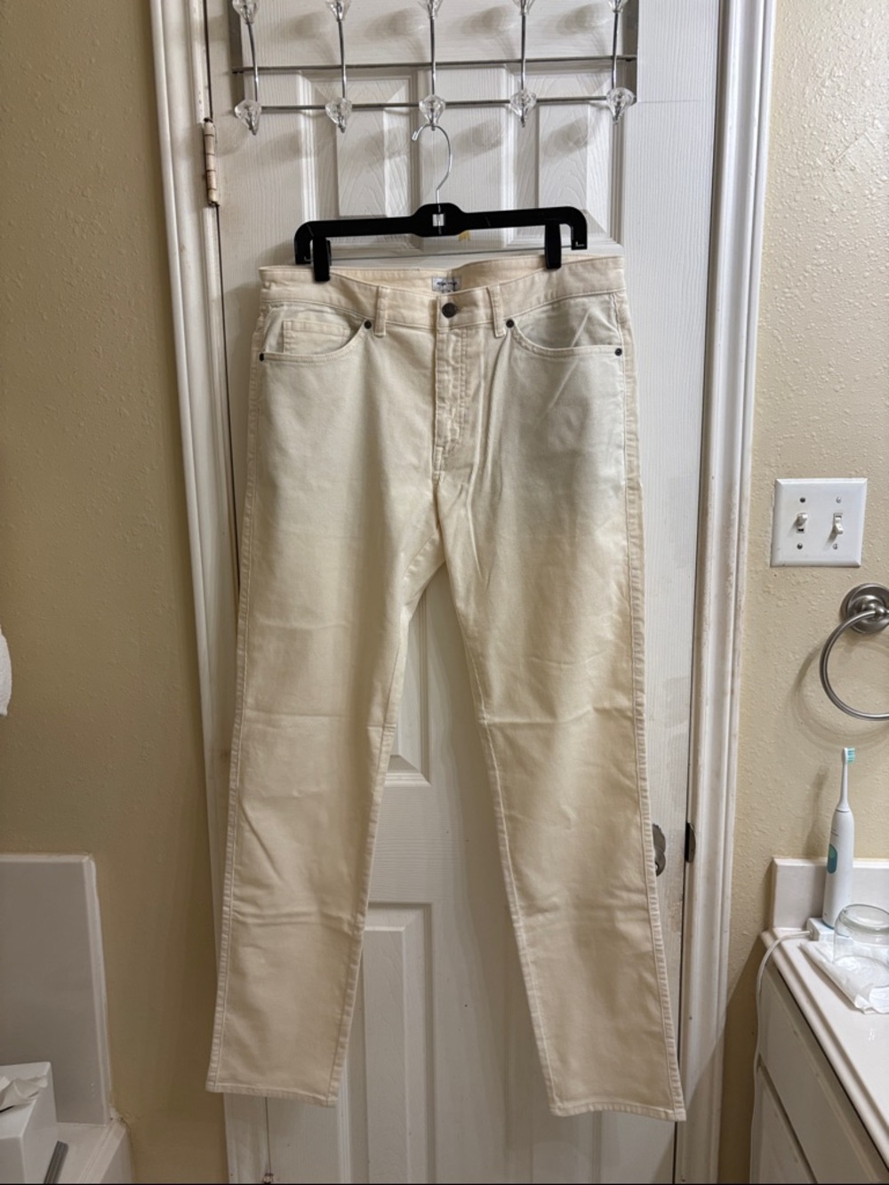 Peter Millar superior Corduroy classic fit two way stretch Pants. NWOT